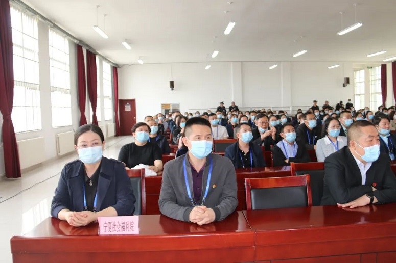 2.jpg 威廉希尔门户网站