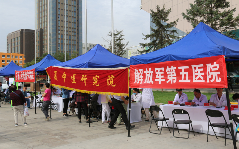 3区内医疗机构开展现场义诊活动_副本